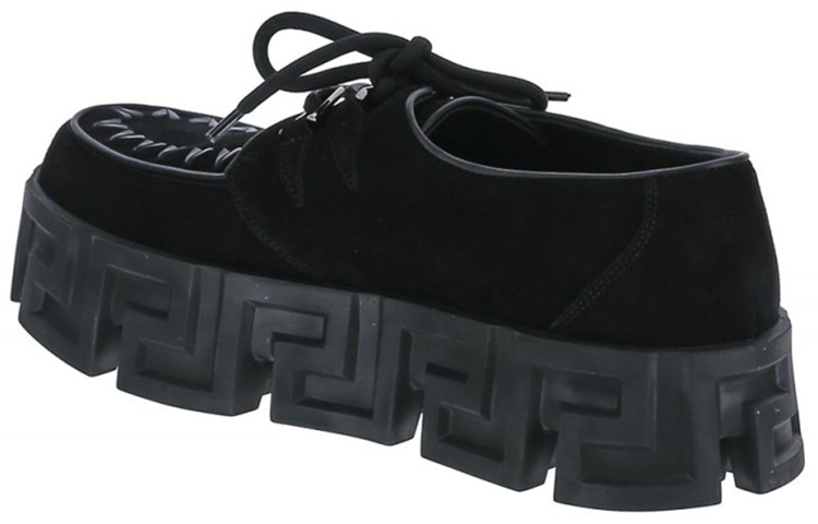 Shop ヴェルサーチ レザー プラットフォーム 「万能ブラック」 1000722-1A00864-1B00B