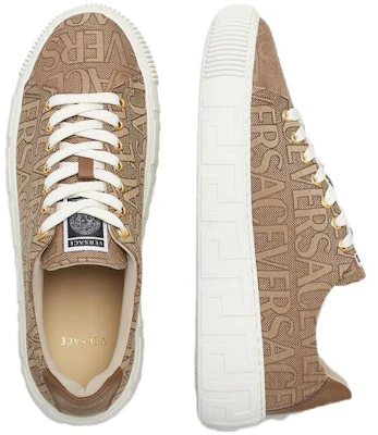 VERSACE 范思哲 皮革 圓頭綁帶低筒 時尚板鞋 男款 棕色 Lookbook VERSACE 范思哲 皮革 圓頭綁帶低筒 時尚板鞋 男款 棕色