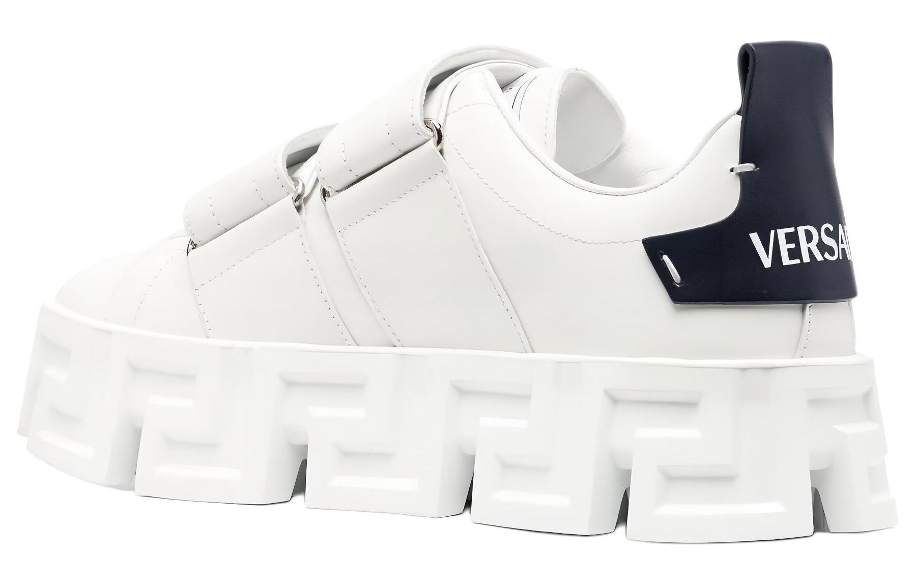 Purchase Sneakers Versace in Pelle Bassa Punta Tonda Stringata ''Blu Navy'' 1009741-1A02500_2W30B