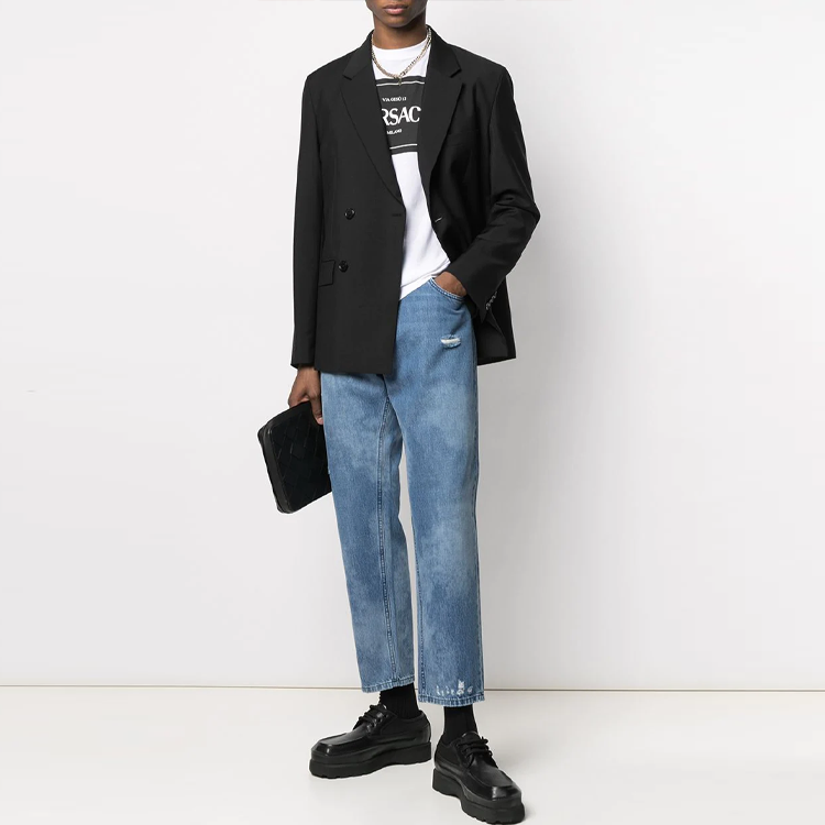 Shop VERSACE 經典Logo印花白色圓領T恤 A89296-A228806-A1001