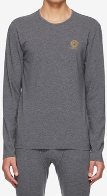 ヴェルサーチ ロゴプリント 長袖グレーTシャツ メンズ用 AUU01007-A232741-A1738 Shop ヴェルサーチ ロゴプリント 長袖グレーTシャツ メンズ用 AUU01007-A232741-A1738