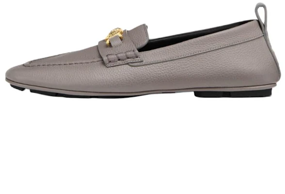 Mocassins VERSACE Medusa ''95 en Cuir Gris avec Logo Métallique pour Homme. 1017072-1A12110_1ED0V Buy Mocassins VERSACE Medusa ''95 en Cuir Gris avec Logo Métallique pour Homme. 1017072-1A12110_1ED0V