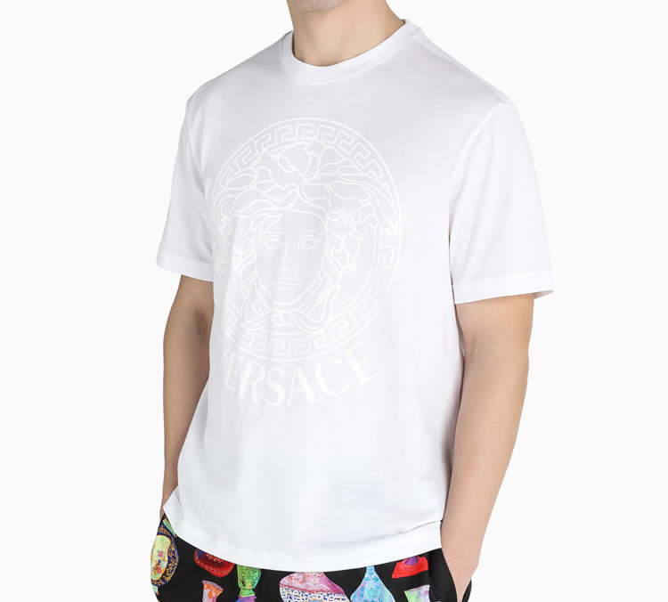 VERSACE Medusa Logo Print T-shirt in Black A85172-A228806-A1001 圖 4
