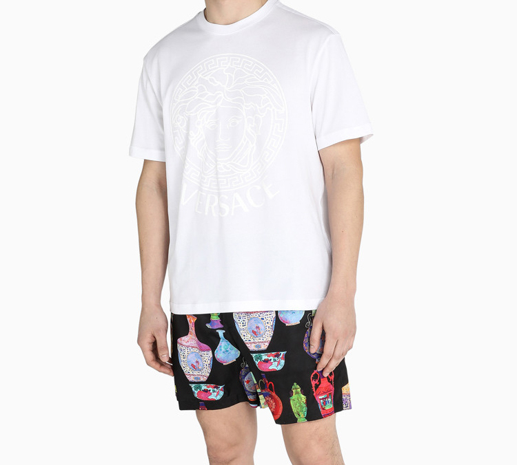 VERSACE Medusa Logo Print T-shirt in Black A85172-A228806-A1001 圖 6