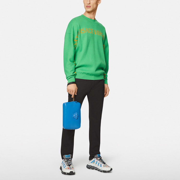 Lookbook VERSACE Celana Jeans Hitam Pola Medusa A81832-1F01113-1D040