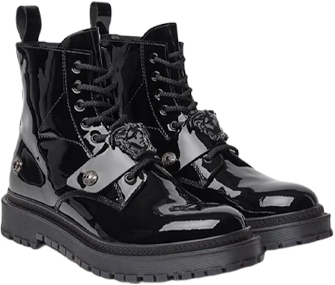 Versace Medusa Plaque Booties Tali 'Hitam' 1003149-1A02844_1B00B Shop Versace Medusa Plaque Booties Tali 'Hitam' 1003149-1A02844_1B00B