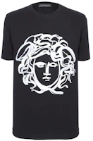 VERSACE Medusa Print Crewneck T-Shirt SS22 Black A77981-A224637-A99C VERSACE Medusa Print Crewneck T-Shirt SS22 Black A77981-A224637-A99C