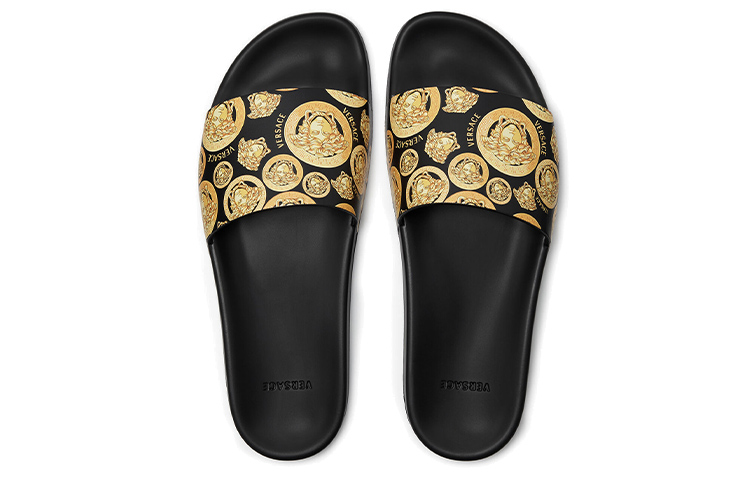 Shop Versace 美杜莎铆钉皮革拖鞋 'Medusa Coin' DSU6210-D59VG-5B000