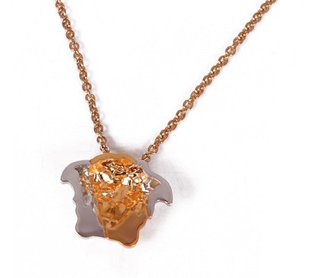 Kalung Versace Medusa Metalik Liontin Emas Perak DG1I024-DJMT-KVOP Purchase Kalung Versace Medusa Metalik Liontin Emas Perak DG1I024-DJMT-KVOP