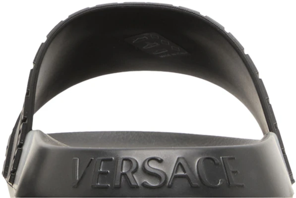 Claquettes Versace Palazzo Medusa ''Noires'' 1008733-DGO9G-1B000 Sizing Claquettes Versace Palazzo Medusa ''Noires'' 1008733-DGO9G-1B000