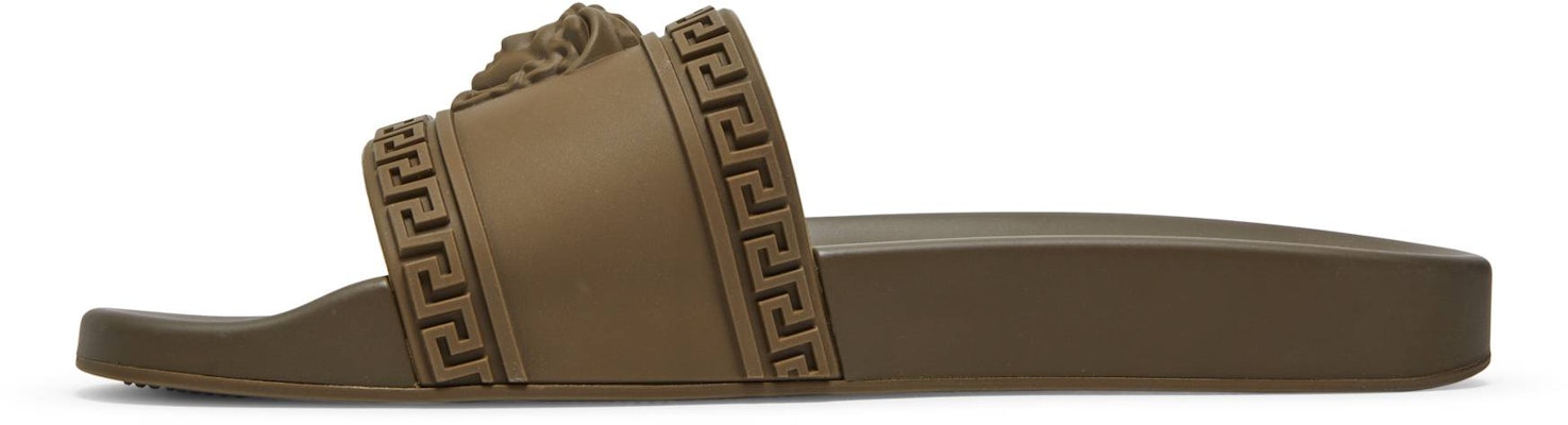 Versace Palazzo Medusa Sandal Kolam 'Coklat' DSU5883-DGO9G-1K250 Lookbook Versace Palazzo Medusa Sandal Kolam 'Coklat' DSU5883-DGO9G-1K250