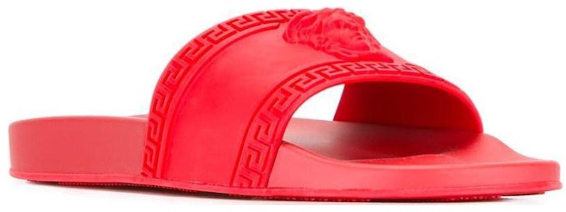 ヴェルサーチ メデューサ プールスライド (赤) DSU5883-DGO9G-D6G Lookbook ヴェルサーチ メデューサ プールスライド (赤) DSU5883-DGO9G-D6G