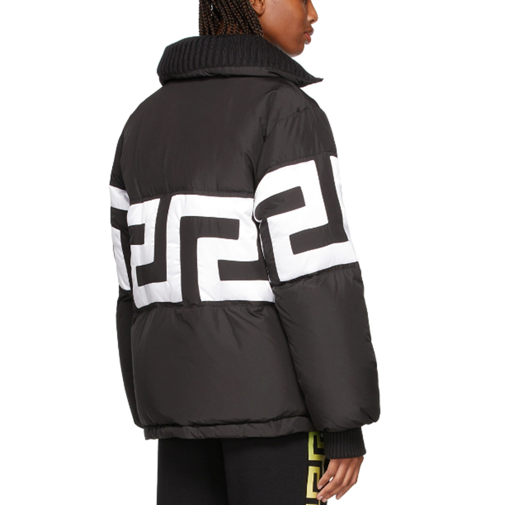 Purchase Jaket Hitam Pria Versace Motif Polos Ritsleting Kain Katun 1007440-1A05269-5B010