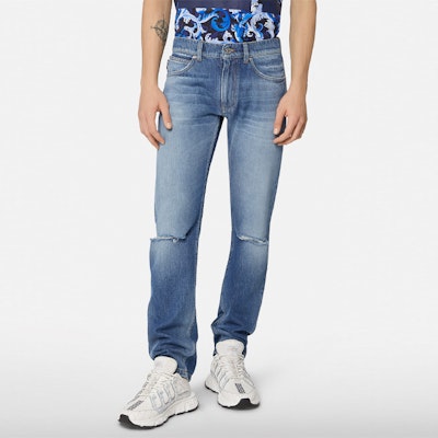 VERSACE Slim Fit Distressed Straight Jeans Blue. 1000578-1A00544-2D110 Lookbook VERSACE Slim Fit Distressed Straight Jeans Blue. 1000578-1A00544-2D110