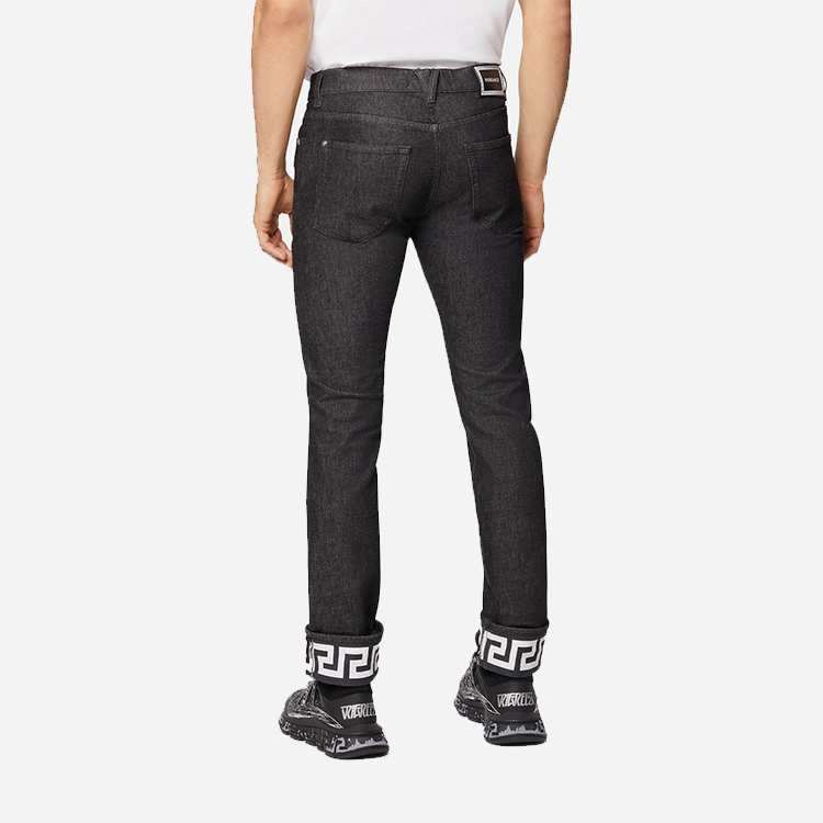 Sizing VERSACE Vaqueros Slim Fit Negro con Dobladillo Diseño Llave Griega A86056-1F00655-1D040