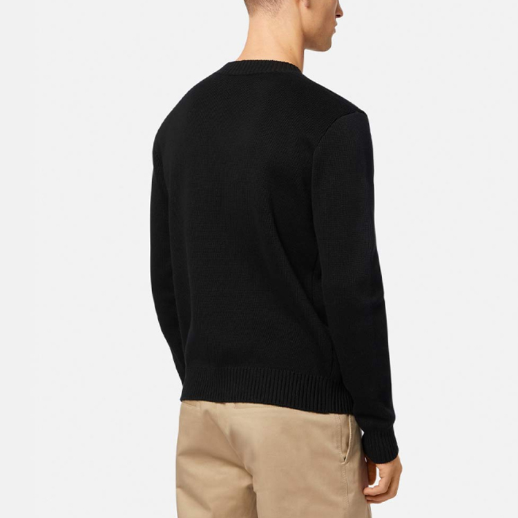 Shop VERSACE SS22 黑色圓領標誌印花套頭衫衛衣 1003622-1A02492-1B000