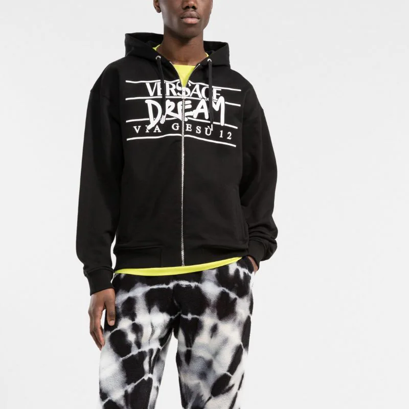 VERSACE SS22  Black Logo Graphic Print Zip-Up Hoodie. 1005203-1A03493-1B000 圖 3
