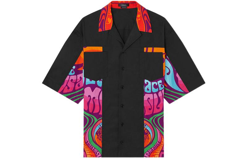 Order VERSACE SS22 Kemeja Hitam Pola Cetak Lengan Pendek. 1003918-1A02141-5B010