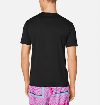 베르사체 SS22 블랙 프린트 코튼 반팔 티셔츠 1005684-1A03990-1B000 Purchase 베르사체 SS22 블랙 프린트 코튼 반팔 티셔츠 1005684-1A03990-1B000