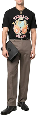 VERSACE SS22 黑色印花Logo短袖T恤。 1005188-1A03480-1B000 Lookbook VERSACE SS22 黑色印花Logo短袖T恤。 1005188-1A03480-1B000