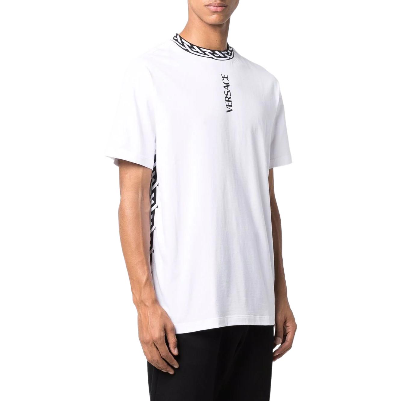 Shop VERSACE SS22 圓領標誌短袖T恤 白色 10033911-A02346-1W000