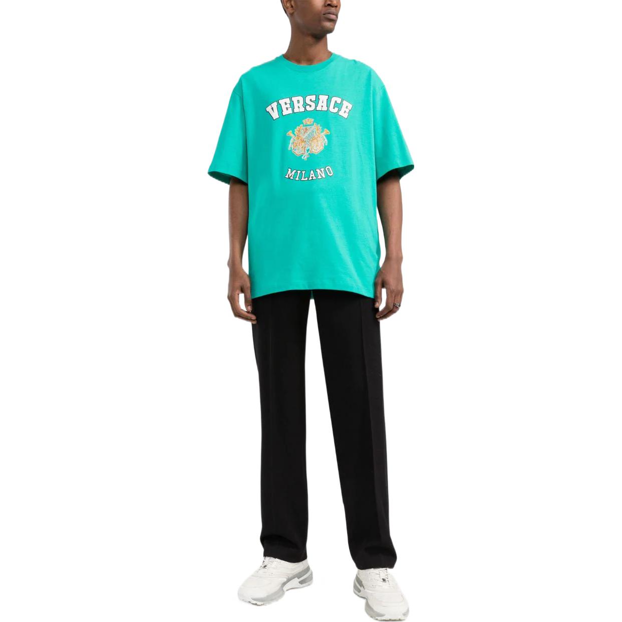 Lookbook VERSACE SS22  Green Short Sleeve Crewneck T-Shirt with Logo Badge. 10051701-A03467-1V560