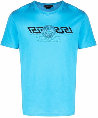 VERSACE SS22 Logo Print Short Sleeve T-Shirt Blue 1003906-1A02800-1V440 Order VERSACE SS22 Logo Print Short Sleeve T-Shirt Blue 1003906-1A02800-1V440