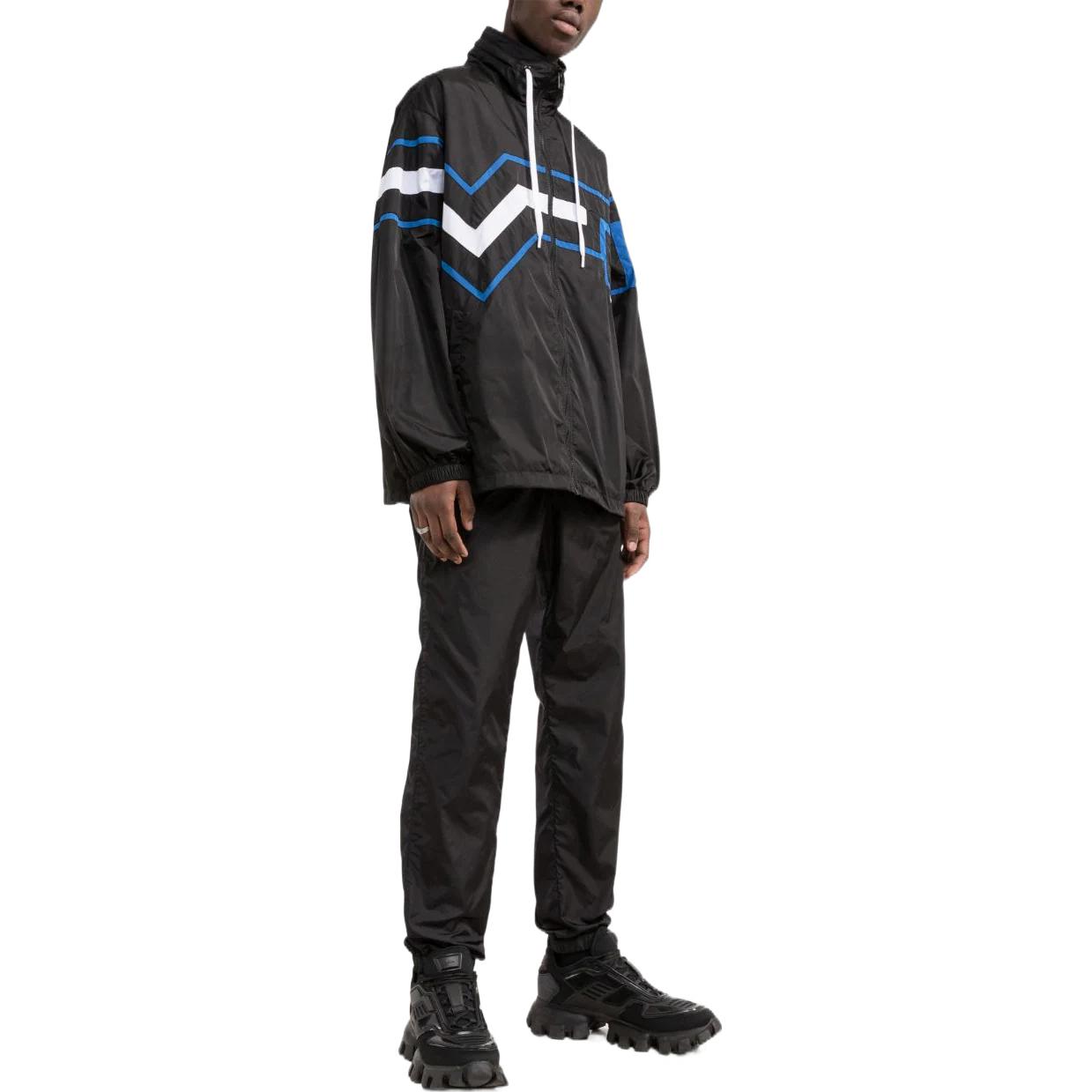 Lookbook Versace SS22  Solid Elastic Waist Slim-Fit Casual Pants Black. 1003642-1A02513-1B000