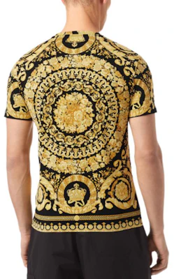 베르사체 SS22 바로크 골드 프린트 반팔 티셔츠 패션 1006662-1A04612-5B000 Purchase 베르사체 SS22 바로크 골드 프린트 반팔 티셔츠 패션 1006662-1A04612-5B000