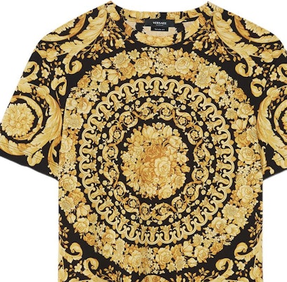 베르사체 SS22 바로크 골드 프린트 반팔 티셔츠 패션 1006662-1A04612-5B000 Sizing 베르사체 SS22 바로크 골드 프린트 반팔 티셔츠 패션 1006662-1A04612-5B000