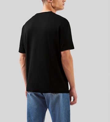 VERSACE SS22 Kemeja-T Leher Bulat Cetakan Logo Hitam A83159-A228806-A1008 Shop VERSACE SS22 Kemeja-T Leher Bulat Cetakan Logo Hitam A83159-A228806-A1008