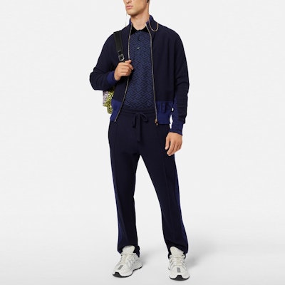 VERSACE SS22 Geometric Pattern Short Sleeve Polo Shirt Men’s Blue 1004083-1A02978-5U040 Lookbook VERSACE SS22 Geometric Pattern Short Sleeve Polo Shirt Men’s Blue 1004083-1A02978-5U040