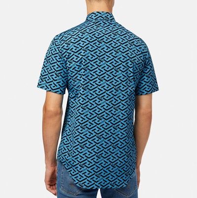 VERSACE SS22 幾何印花藍色短袖襯衫 時尚款式 1003922-1A02796-5V100 Purchase VERSACE SS22 幾何印花藍色短袖襯衫 時尚款式 1003922-1A02796-5V100