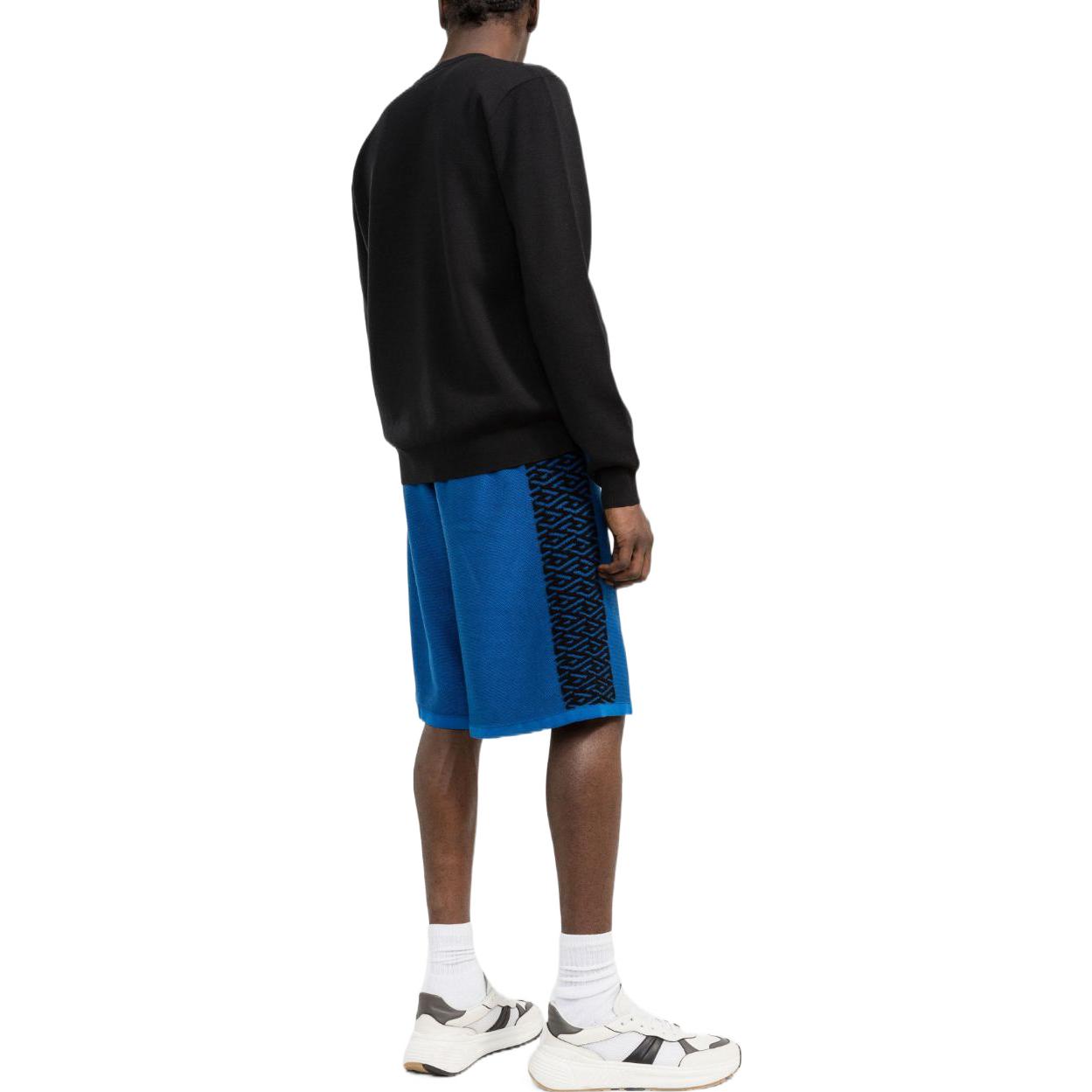 Shop VERSACE SS22 Pantalones Cortos Tejidos La Greca Hombre Azul. 10031631A02223-1U820