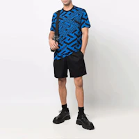 Lookbook VERSACE SS22 La Greca 藍寶石藍短袖T恤 男款 1003393-1A02351-5U290