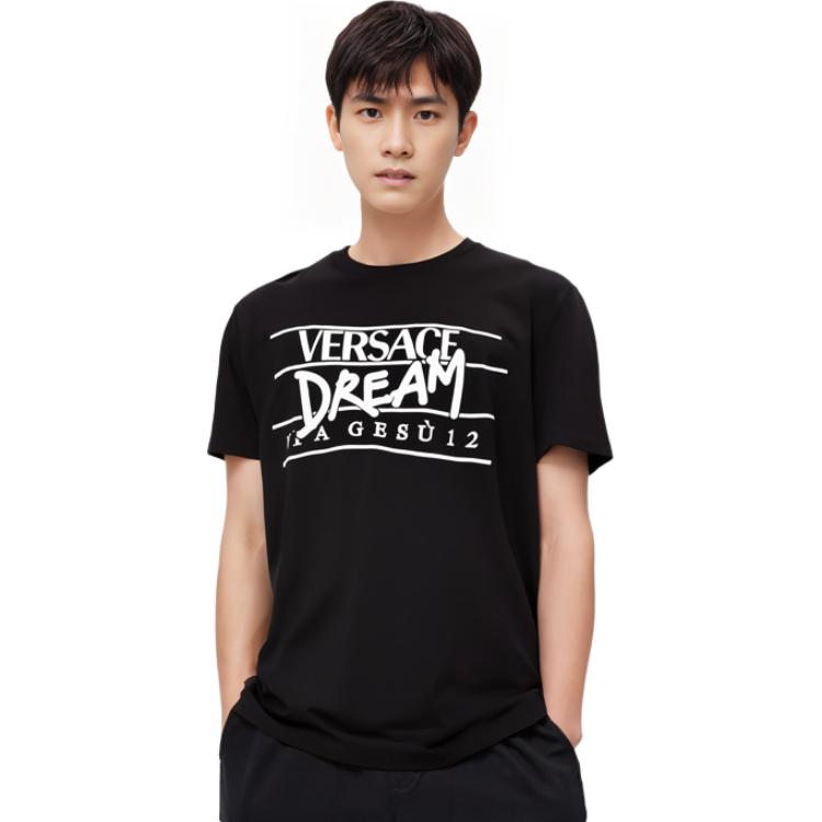 VERSACE SS22 Letter Print Black Short Sleeve Round Neck T-Shirt Men 10057831-A04025-1B000 圖 9
