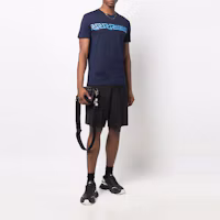 Lookbook VERSACE SS22 男士藍色LOGO印花圓領休閒T恤 1003911-1A02781-1U830