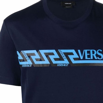 VERSACE SS22 Logo Print Crew Neck Casual T-Shirt Men’s Blue 1003911-1A02781-1U830 Cheap VERSACE SS22 Logo Print Crew Neck Casual T-Shirt Men’s Blue 1003911-1A02781-1U830
