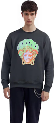 VERSACE SS22 Medusa Cartoon Graphic Crewneck Sweatshirt Black 1004015-1A02899-1B000 Details for VERSACE SS22 Medusa Cartoon Graphic Crewneck Sweatshirt Black 1004015-1A02899-1B000