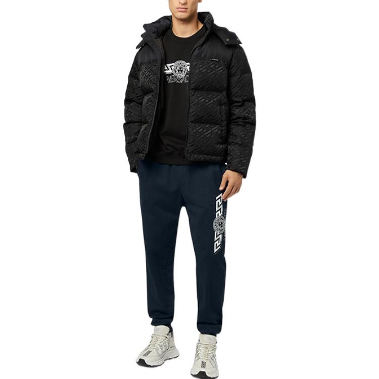 Lookbook VERSACE SS22 Pantalones de Punto Logo Medusa Azul Marino 1004170-1A02861-1U830