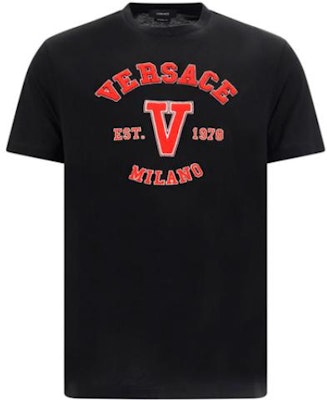 VERSACE SS23 Black Logo Patch Crew Neck T-Shirt 1008480-1A06062-1B000 Order VERSACE SS23 Black Logo Patch Crew Neck T-Shirt 1008480-1A06062-1B000