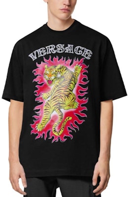 ヴェルサーチ SS23 ブラック 半袖クルーネック Tシャツ アニマルプリント入り 1010235-1A07456-1B000 Purchase ヴェルサーチ SS23 ブラック 半袖クルーネック Tシャツ アニマルプリント入り 1010235-1A07456-1B000