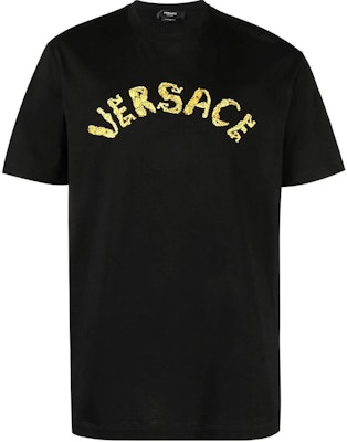 ヴェルサーチ SS23 ブラックTシャツ レタープリント入りクルーネックデザイン 1010641-1A07700-1B000 Buy ヴェルサーチ SS23 ブラックTシャツ レタープリント入りクルーネックデザイン 1010641-1A07700-1B000