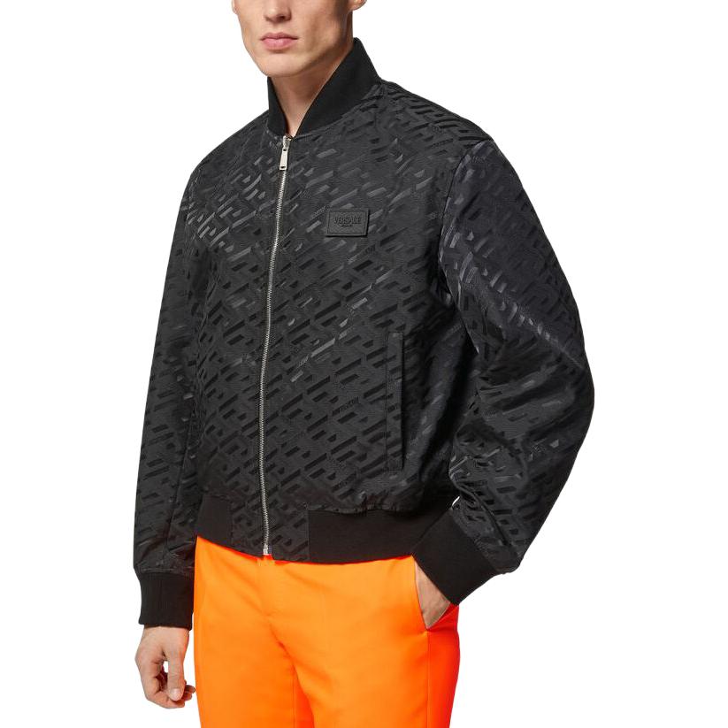 Lookbook VERSACE SS23 全版印花黑色飛行外套 1008620-1A06201-5U680