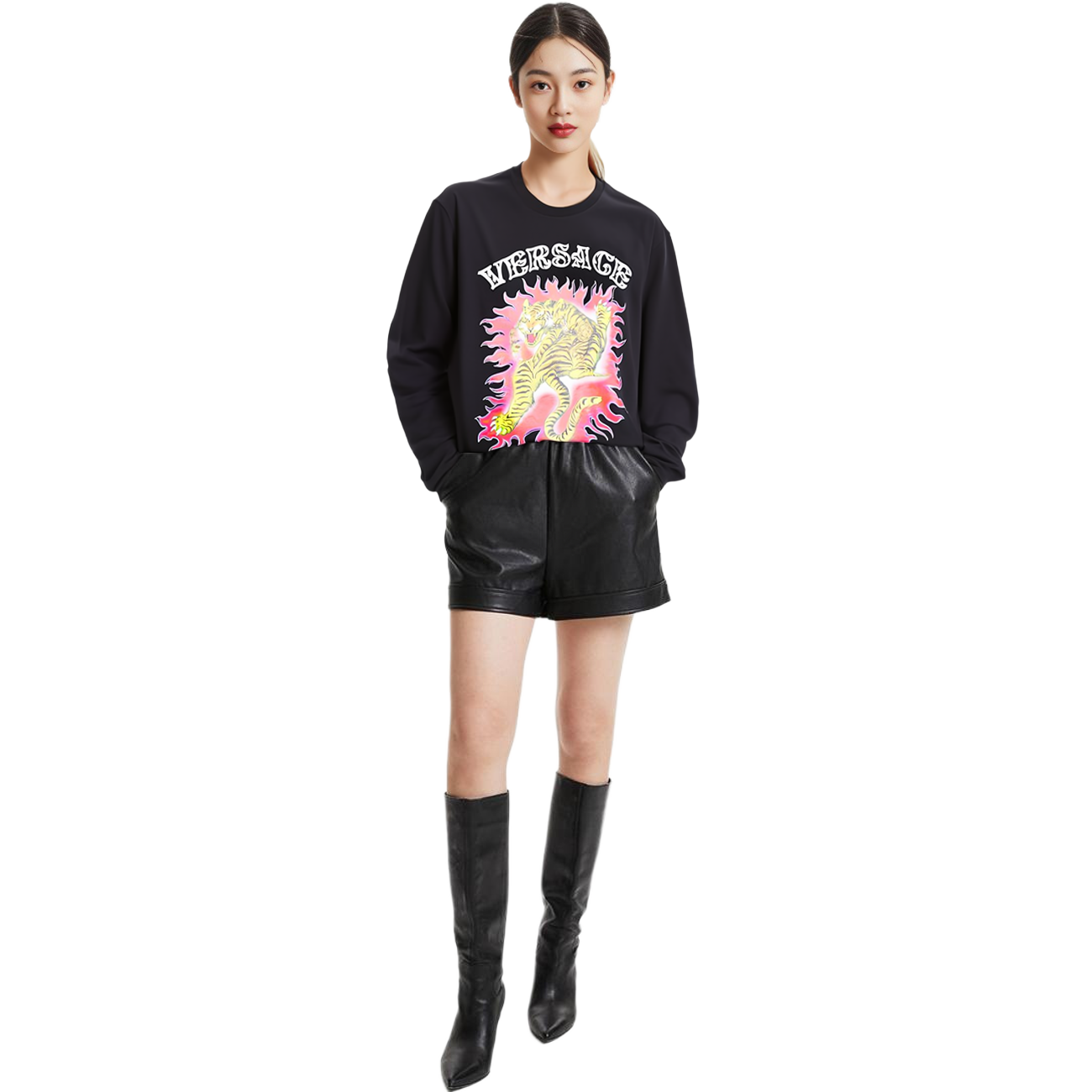 Lookbook Versace SS23 字母動物印花長袖T恤 黑色 (). 1010635-1A07694-1B000