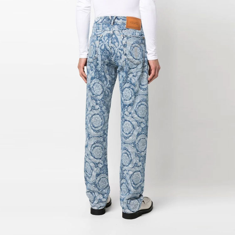 VERSACE SS23 Barocco Silhouette Print Straight Jeans Washed Blue Mens. 1007837-1A05765-1D520 圖 4