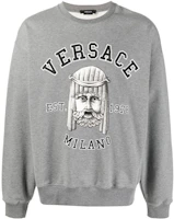 VERSACE SS23 Letter Logo Print Crewneck Long Sleeve Sweatshirt Gray Men’s. 1009462-1A06894-1E100 VERSACE SS23 Letter Logo Print Crewneck Long Sleeve Sweatshirt Gray Men’s. 1009462-1A06894-1E100