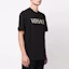 Purchase VERSACE SS23 字母標誌印花黑色男款圓領T恤。 1008466-1A06056-1B000