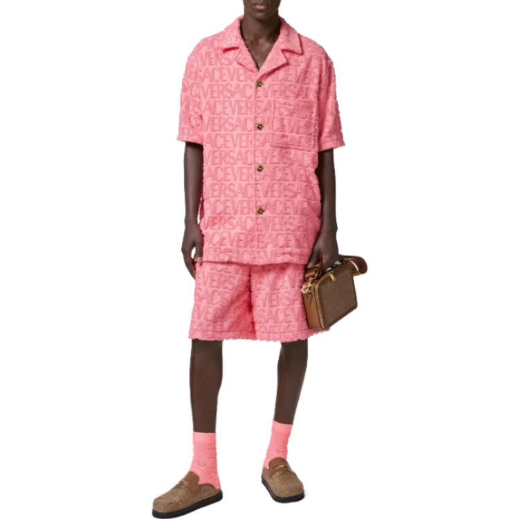 Lookbook VERSACE SS23 男士粉色短袖古巴領襯衫附Logo提花設計 1010256-1A07718-1PN50