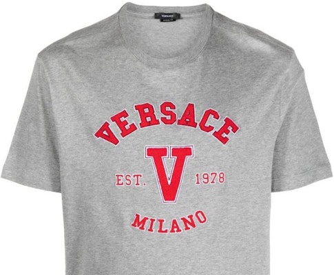 ヴェルサーチ SS23 リゾートコレクション ロゴ クルーネック Tシャツ グレー 1008480-1A06062-1E100 Details for ヴェルサーチ SS23 リゾートコレクション ロゴ クルーネック Tシャツ グレー 1008480-1A06062-1E100